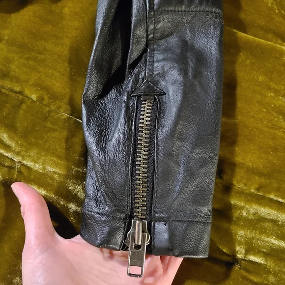 Punk studded cropped leather jacket - Picture 8 of 14